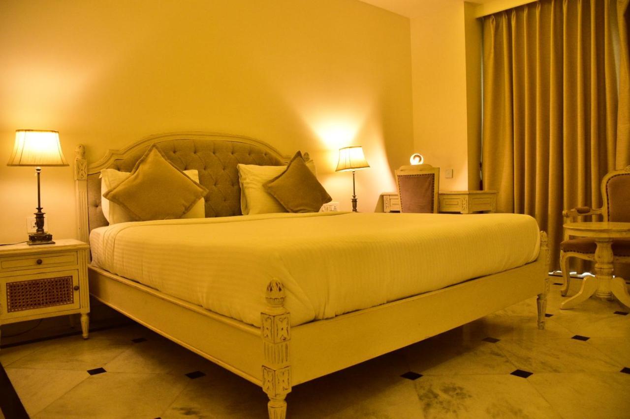 The Kehloor Hotel Udaipur Bagian luar foto
