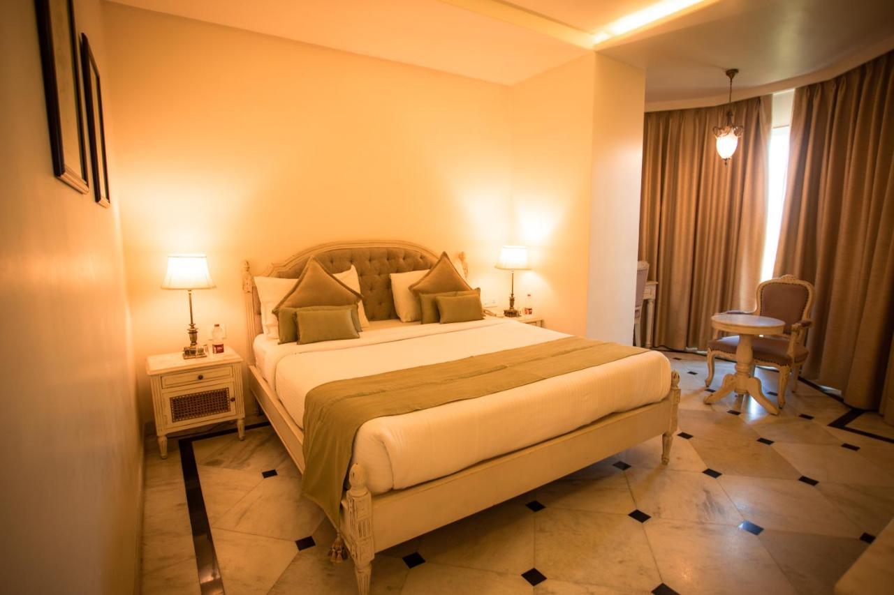 The Kehloor Hotel Udaipur Bagian luar foto